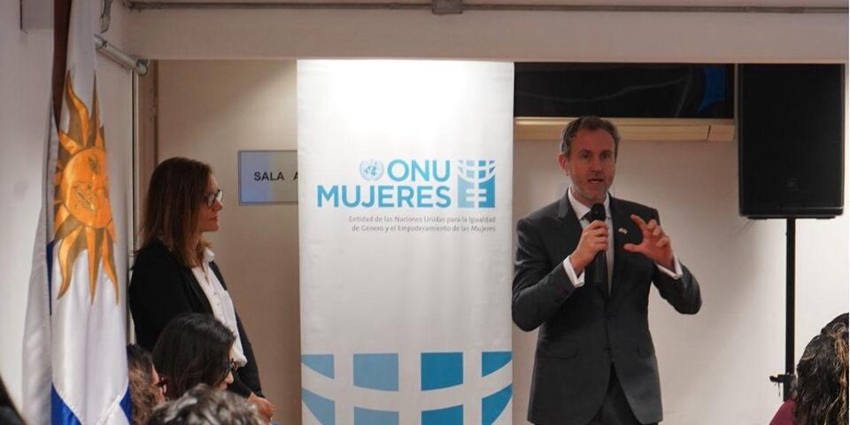 In picture: British Ambassador to Uruguay Mal Green reaffirmed the United Kingdom’s commitment to advancing the WPS agenda in the region. Photo: Isabel Alonso Martín | UN Women