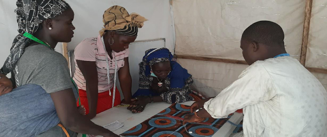 Women from Mwada-Gana Foundation working together